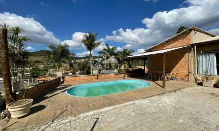 Casa com 4 dormitórios à venda, 370 m² de área construída por R$499.000,00 - Fazendinhas do Ipiranga - Juiz de Fora/MG