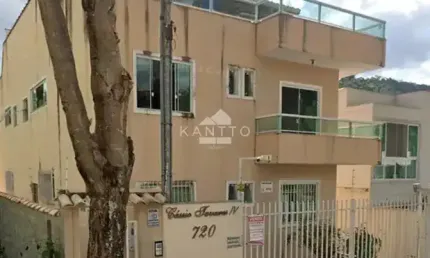 Cobertura no Recanto da Mata três quartos com suíte 1 Lance de Escada