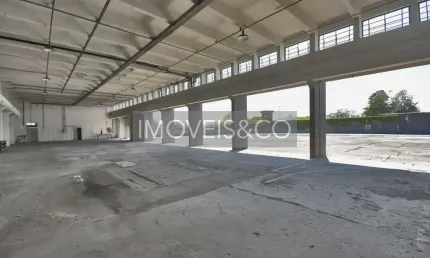 Galpão Logística para Locação com TERRENO:  3.700 m² e 1.361,00 m²  de AC no Jaguaré - Confira!