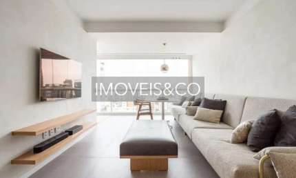 Apartamento de alto padrão em condomínio no Itaim Bibi, São Paulo-SP: 2 quartos, 2 suítes, 1 sala, 2 vagas de garagem, 75m².