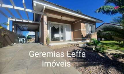 Casa 03 Dorm à venda no Bairro Bella Torres com 135 m² de área privativa - 1 vaga de garagem