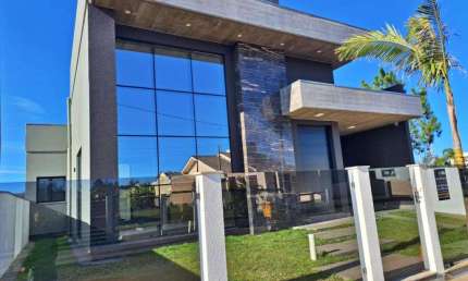 Casa 03 Dorm à venda no Bairro Bella Torres com 146 m² de área privativa - 1 vaga de garagem