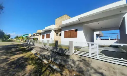 Casa 03 Dorm à venda no Bairro Bella Torres com 150 m² de área privativa - 1 vaga de garagem