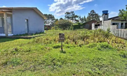Terreno à venda no Bairro Xangri-lá dos Mares com 300 m² de área privativa