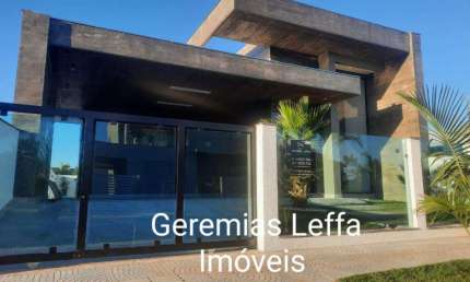 Casa 03 Dorm à venda no Bairro Bella Torres com 181 m² de área privativa - 2 vagas de garagem