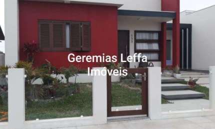 Casa 03 Dorm à venda no Bairro Bella Torres com 190 m² de área privativa - 1 vaga de garagem