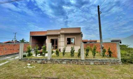 Casa 02 Dorm à venda no Bairro Bella Torres com 77 m² de área privativa - 1 vaga de garagem