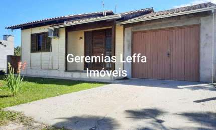 Casa 02 Dorm à venda no Bairro Bella Torres com 70 m² de área privativa - 1 vaga de garagem