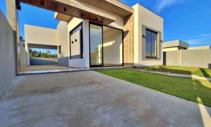 Casa 03 Dorm à venda no Bairro Bella Torres com 107 m² de área privativa - 2 vagas de garagem
