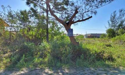 Terreno à venda no Bairro Bella Torres com 375 m² de área privativa