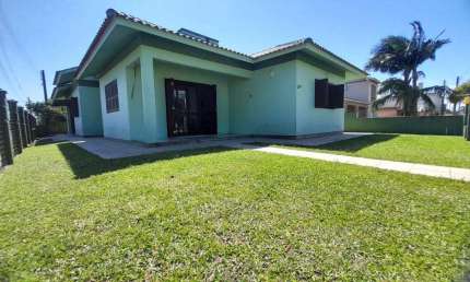 Casa 03 Dorm à venda no Bairro Centro com 139 m² de área privativa - 2 vagas de garagem