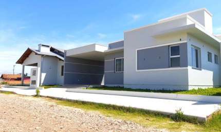 Casa 02 Dorm à venda no Bairro Mira Torres com 89 m² de área privativa - 1 vaga de garagem