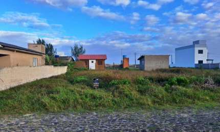 Terreno à venda no Bairro Praia Tapera com 300 m² de área privativa
