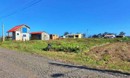 Terreno à venda no Bairro Praia Sumaré I com 300 m² de área privativa