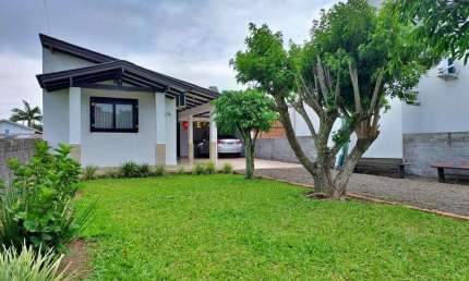 Casa 03 Dorm à venda no Bairro Rosa do Mar com 98 m² de área privativa - 1 vaga de garagem