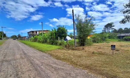 Terreno à venda no Bairro Rosa do Mar com 300 m² de área privativa