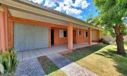 Casa 04 Dorm à venda no Bairro Bella Torres com 195 m² de área privativa