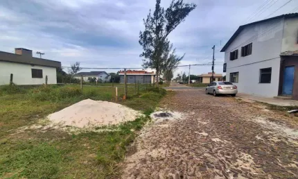 Terreno à venda no Bairro Bella Torres com 300 m² de área privativa