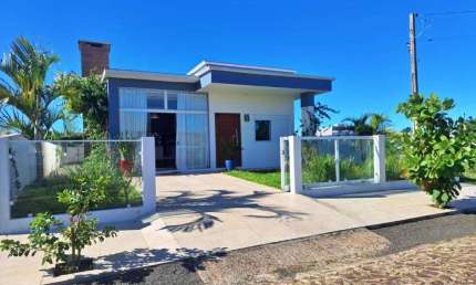Casa 03 Dorm à venda no Bairro Bella Torres com 137 m² de área privativa - 1 vaga de garagem