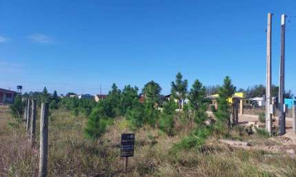 Terreno à venda no Bairro Xangri-lá dos Mares com 300 m² de área privativa