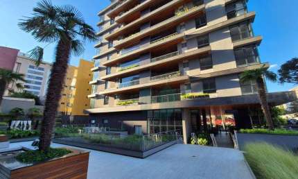 Apartamento novo com 3 suites, 3 vagas em edifício de luxo - Batel