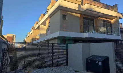 Sobrado de frente para a rua com 3 quartos, sendo 1 suite e 2 vagas - hauer