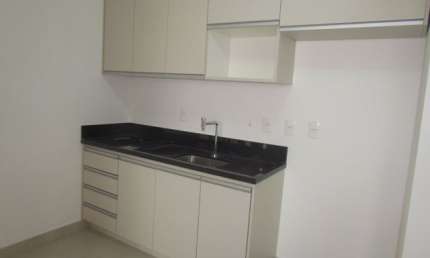 Lindo studio para locação ao lado do metro Praça da árvore.