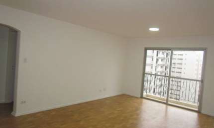 Apto 02 dormitórios com ótimo espaço para locar, com armários localização exelente.