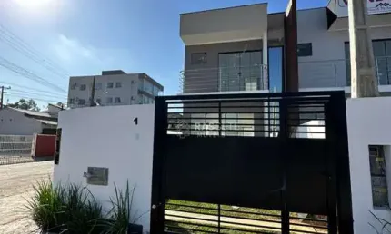 Casa com 2 quartos à venda na Beijamin Flor, 345, Centro, Penha