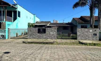 Terreno à venda na Rua Josiane Giardini, Centro, Penha