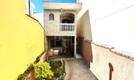 Sobrado à venda, 3 quartos, 1 suíte, 6 vagas, Vila Tibiriça - Santo André/SP