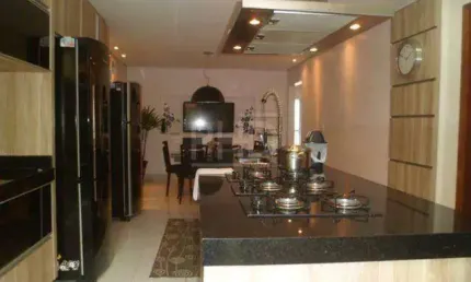 Casa térrea a venda - próxima ao shopping metrópole