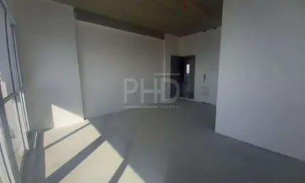 Sala com 01 vaga de garagem para venda - Localização privilegiada, próximo ao Shopping Metrópole.