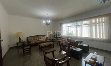 Sobrado com 3 Quartos para venda ou aluguel, 364m² Centro de SBC