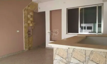 Casa comercial, localizado no centro de São Bernardo do Campo - SP