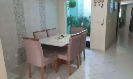 Casa Assobradada à venda, 3 quartos, 1 suíte, 4 vagas, Vila Eldizia - Santo André/SP