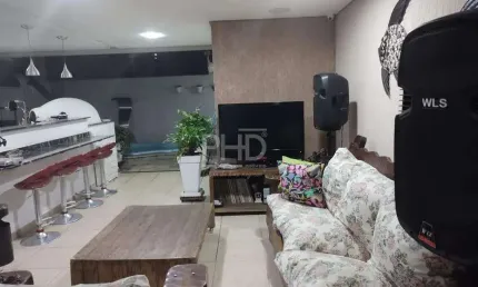 Sobrado para aluguel, 3 quartos, 3 suítes, 5 vagas, Rudge Ramos - São Bernardo do Campo/SP