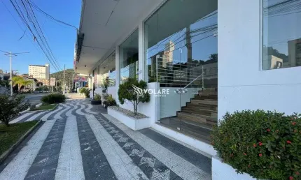 Loja Comercial com 430m² em Localização Estratégica no bairro Victor Konder