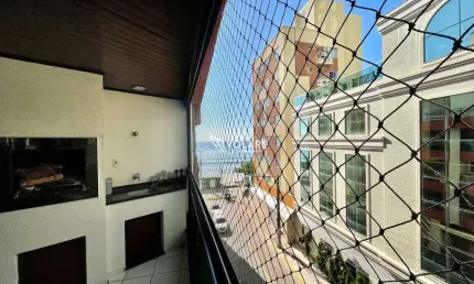 Apartamento à venda 3 quartos em Meia Praia com vista Mar!!