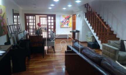 Casa com 3 quartos à venda na Avenida Miruna, Moema, São Paulo