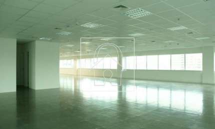 Conjunto para locação com 246m² na Av. Brigadeiro Faria Lima
