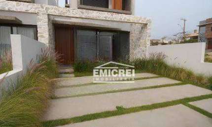 Casa com 3 dormitórios à venda, 136 m² por R$ 1.395.000,00 - Centro - Garopaba/SC