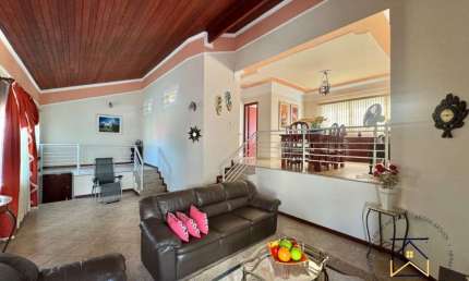 Casa com 3 quartos à venda na Rua Luiz da Silva, 110, Jardim Regente, Indaiatuba, 230 m2 por R$ 990.000