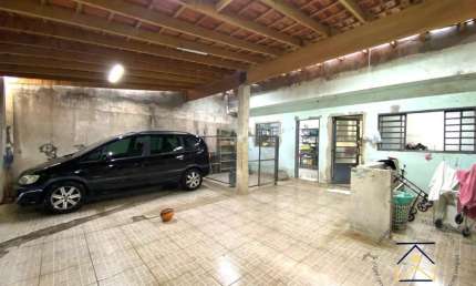 Casa com 2 quartos à venda na Praça Prudente de Moraes, 85, Centro, Indaiatuba por R$ 740.000