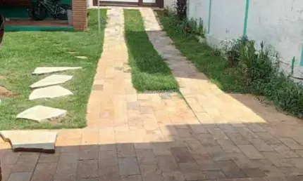 Casa com 2 quartos para alugar na Rua Agostinho de Almeida, 22, Jardim Regente, Indaiatuba por R$ 3.500