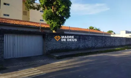 Casa com 8 quartos à venda na Rua Ofir, 516, Itaperi, Fortaleza por R$ 1.600.000