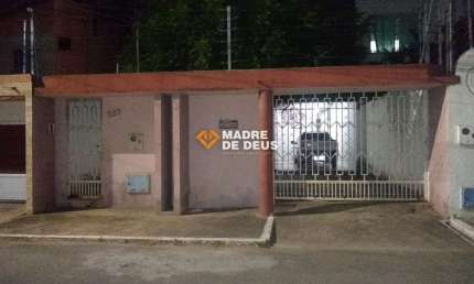 Casa em condomínio fechado com 4 quartos à venda na Marechal Humberto de Alencar Castelo Branco ., 323, Campo dos Velhos, Sobral por R$ 700.000