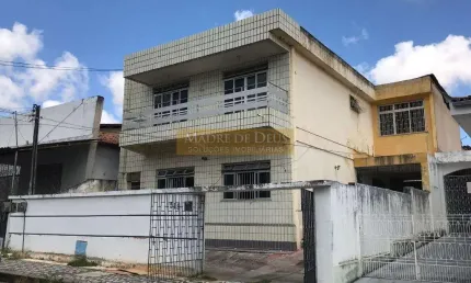 Casa com 8 quartos à venda na Rua Monsenhor Otávio de Castro, 518, José Bonifácio, Fortaleza por R$ 1.300.000