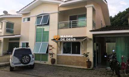 Casa em condomínio fechado com 4 quartos à venda na Avenida Odilon Guimarães, 4555, Lagoa Redonda, Fortaleza por R$ 1.070.000