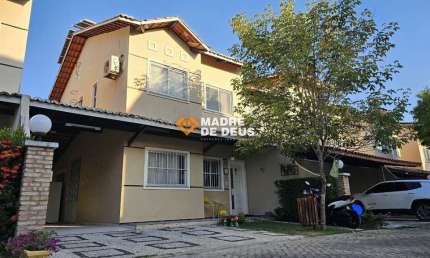 Casa em condomínio fechado com 3 quartos à venda na Benvinda, 133, Passaré, Fortaleza por R$ 600.000